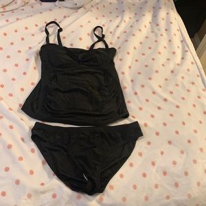 Maternity tankini from Thyme. Excellent condition
